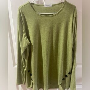 Lilicloth Green Women's Top with Button Detail